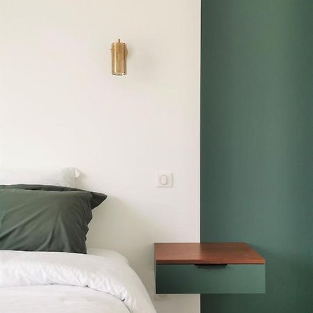 Bed and Breakfast Au Jardin Des Deux Roches Prisse Экстерьер фото