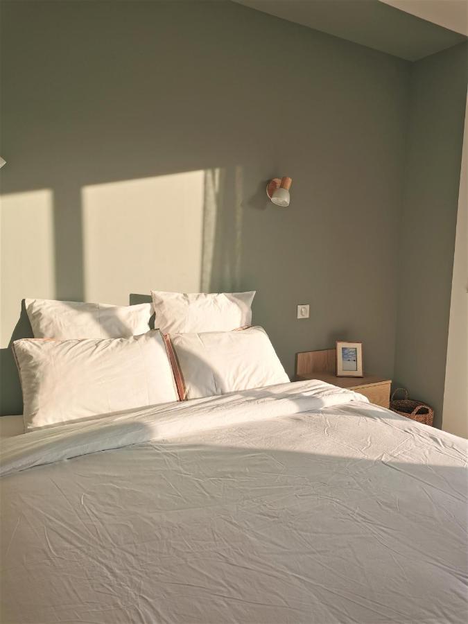 Bed and Breakfast Au Jardin Des Deux Roches Prisse Экстерьер фото