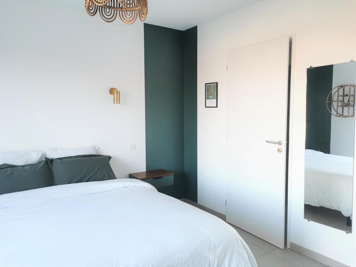 Bed and Breakfast Au Jardin Des Deux Roches Prisse Экстерьер фото